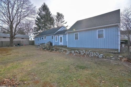 467 Washington St, Hingham MA 02061-2060 exterior