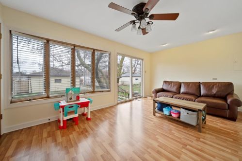 1613 Maple Ave, Forest View IL 60402-1546 exterior