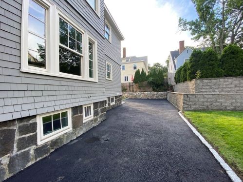 11 Avon Pl, Arlington, MA 02474-6603