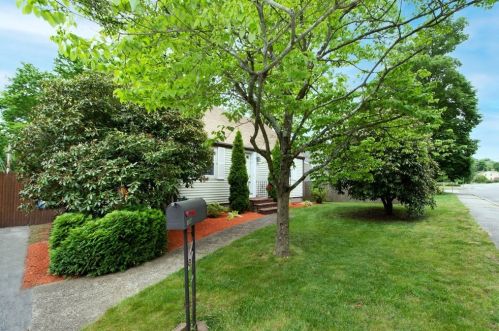 358 North St, Weymouth, MA 02191-1328
