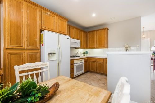 12 Bayfield, Irvine CA 92614-7907 exterior