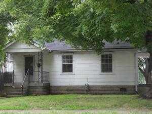 1132 Homeview Dr, Louisville, KY 40215-2220