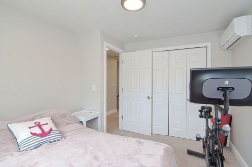 706 Spencer St, Fall River MA  02721-4539 exterior