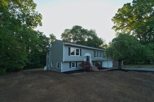 36 Cheryl Dr, East Bridgewater MA  02333-1014 exterior