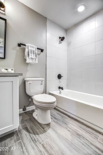 3155 Altadena Ave, Phoenix AZ 85029-3211 exterior