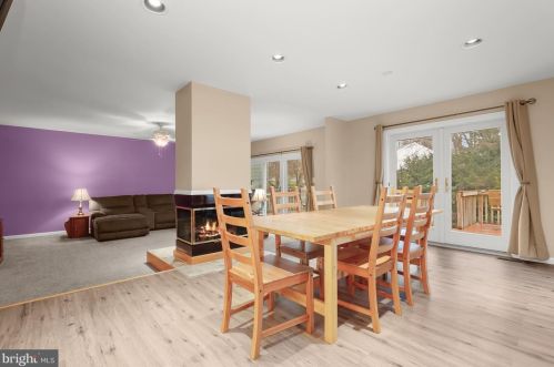 9757 Polished Stone, Columbia MD 21046-2802 exterior