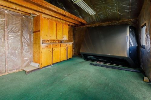 61 Derby St, Worcester MA 01604-3940 exterior