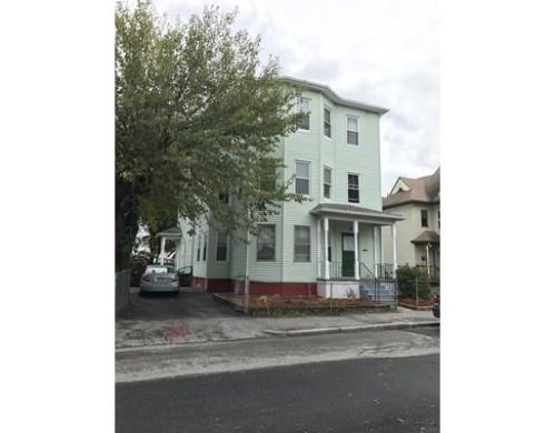 32 Douglas St, Worcester, MA 01603-2849