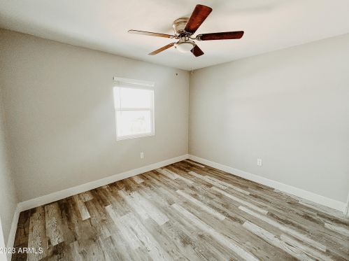 2221 27th St, Phoenix AZ 85008-4924 exterior