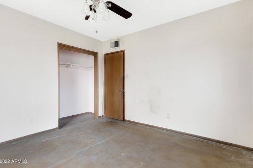 4122 Edgemont Ave, Phoenix AZ 85035-1715 exterior