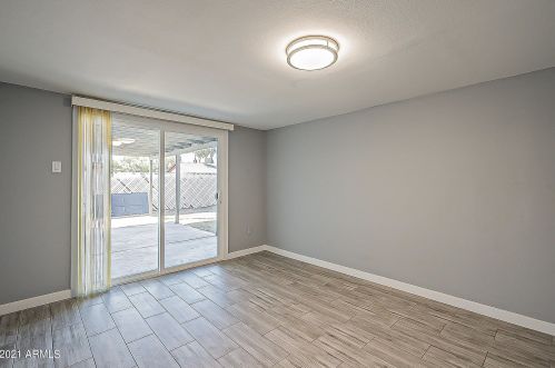 1614 65th Ave, Phoenix AZ 85033-1603 exterior