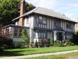 41 Prentice Rd, Newton, MA 02459-1325