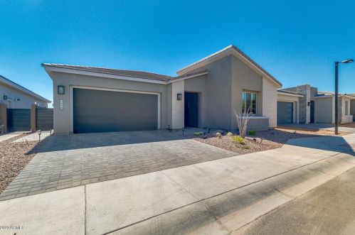 22226 28th St, Phoenix AZ  85050-4629 exterior