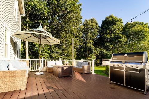 30 Frst Hl Dr, Taunton MA 02780-5146 exterior