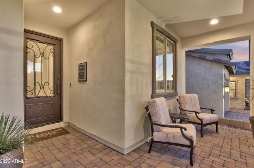 21436 58th St, Phoenix, AZ 85054-4612