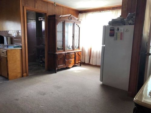 480 Belmont St, Fall River MA 02720-3801 exterior