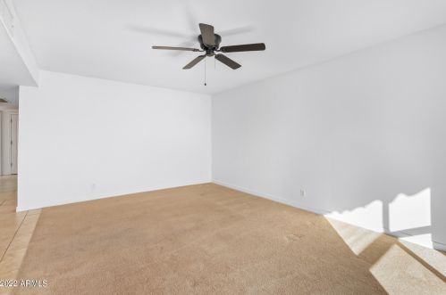 3222 Clinton St, Phoenix AZ 85028-3023 exterior