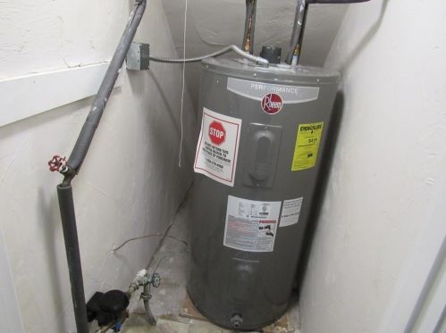 11 Constitution Way, Methuen MA 01844-5710 exterior