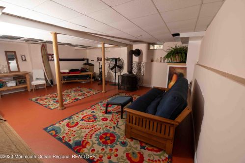 61 Lakeview Dr, Jackson Twp NJ 08527-2701 exterior