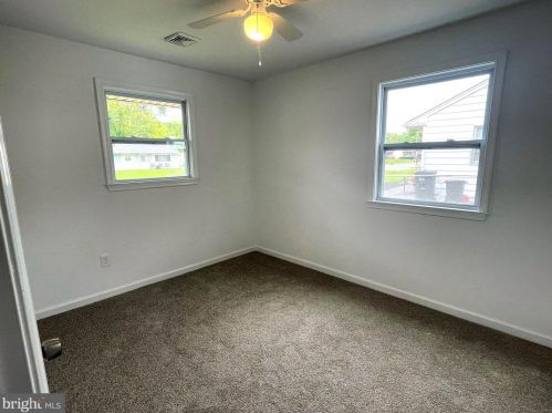 124 Hannold Blvd, West Deptford NJ  08096-1815 exterior