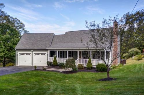 15 Bashaw Rd, Sutton, MA 01590-3868