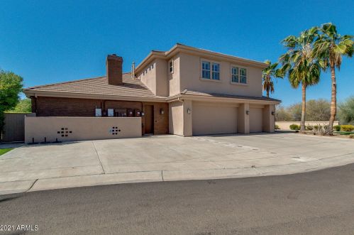 1465 Caribbean Ln, Phoenix AZ 85023-6792 exterior