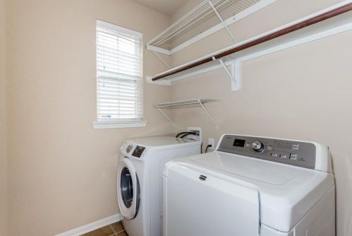 6311 Carnaby Ln, Richmond TX 77471-4588 exterior