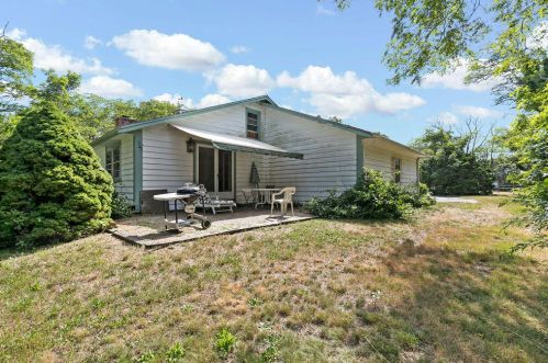 1890 Brg Rd, Eastham MA 02642-3213 exterior