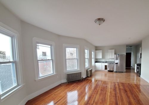 106 Clark Ave, Chelsea MA 02150-2136 exterior