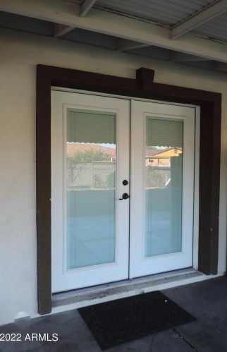 4001 61 St, Phoenix AZ 85033-1712 exterior