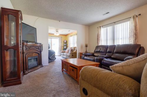 155 Lakebridge Dr, West Deptford NJ 08096-6717 exterior