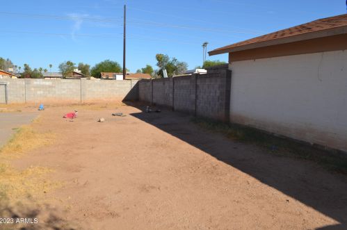 5227 46 St, Phoenix AZ 85008-4110 exterior
