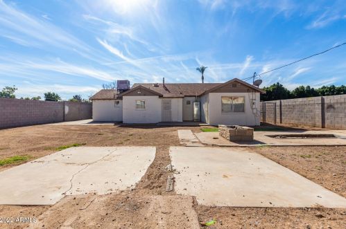 2502 Edgemont Ave, Phoenix AZ 85035-1716 exterior