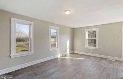 1776 Delsea Dr, West Deptford NJ 08093-1222 exterior