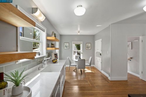 611 Oakes Blvd, San Leandro CA  94577-3035 exterior