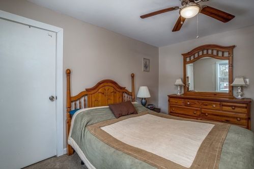 38 Fredette St, Royalston MA 01331-1112 exterior