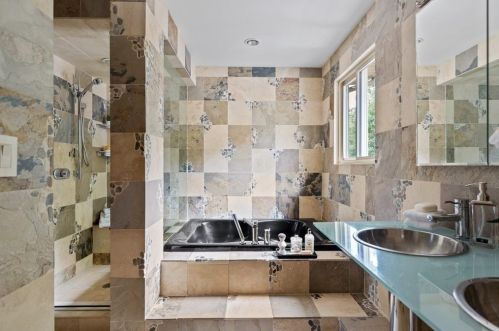 411 Parker St, Newton MA 02459-2545 exterior