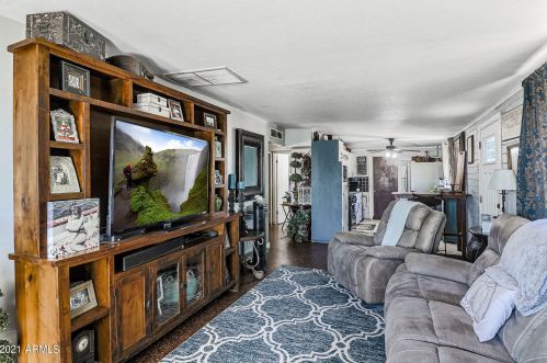 6302 Clarendon Ave, Phoenix AZ 85018-5710 exterior