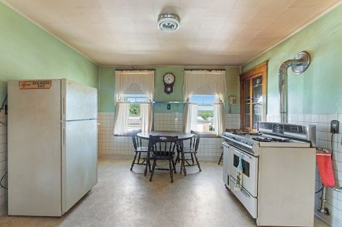 29 Halmstad St, Worcester MA 01607-1520 exterior