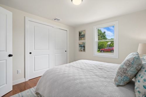 14 Hodgkins Rd, Rockport MA  01966-2004 exterior