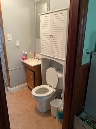 69 Covell St, New Bedford MA 02745-6024 exterior