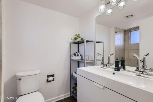 5820 42 Pl, Phoenix AZ 85050-3777 exterior