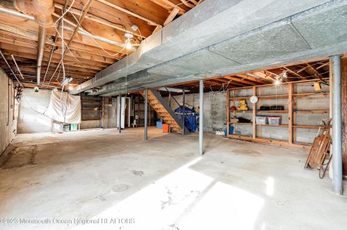 7 Pirates Cove Rd, Little Silver NJ 07739-1623 exterior