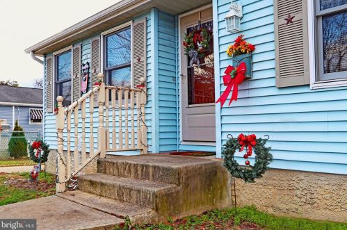 420 Pennsylvania Ave, West Deptford NJ 08063-1223 exterior