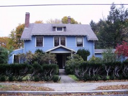 129 Woodward St, Newton, MA 02461-1312