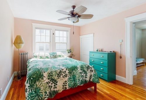 32 Fuller St, Everett MA  02149-4213 exterior