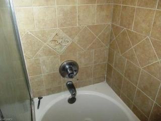 6046 Langer Dr, Cleveland OH  44142-2146 exterior