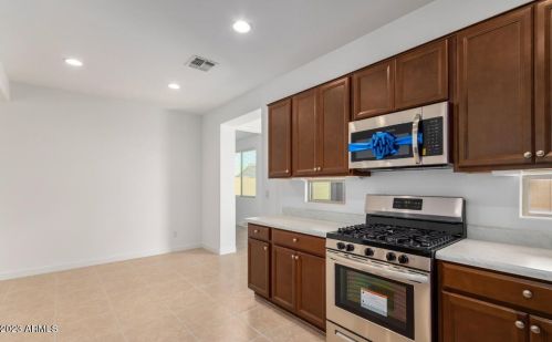 3809 64th Ln, Phoenix AZ  85043-1974 exterior