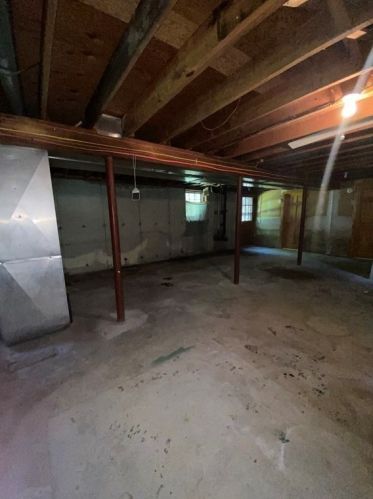 85 Leaf Ln, East Bridgewater MA 02333-1615 exterior