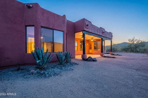 48909 3rd Ave, Phoenix AZ 85027-4700 exterior